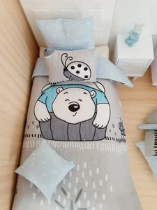 ¡¡OFERTA!! Casa de muñecas ropa de cama de oso individual, lindo juego de oso, ropa de cama escala 12, - Imagen 1 de 5