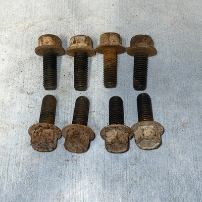 Крепежные болты двигателя 2003 Dodge Ram 1500 3,7 - Изображение 1 из 3