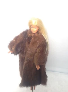 Barbie Nerzmantel handgefertigt 60er Jahre separate Nerz Hals Stola mit Puppe dabei - Bild 1 von 11