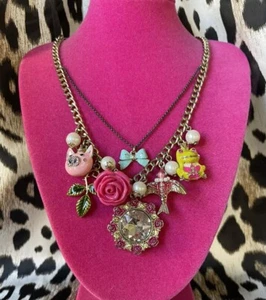 Betsey Johnson Vintage Rose Garden Pink Pig Prince Frog Bird Pearl Necklace - Picture 1 of 5