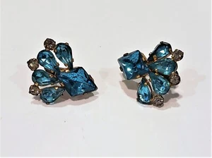 Vintage 1950's Lovely Aquamarine and Crystal Accented Floral Earrings. - Picture 1 of 6