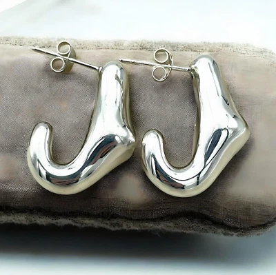 925 STERLING SILVER DAINTY J HUGGIE HOOP EARRINGS PUSH BACK LIGHTWEIGHT 1610 - Image 1 of 4