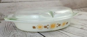Pyrex Split Divided Tray Oval Dish Town & Country 1-1/2 QT Snowflake Brown VTG - Picture 1 of 12