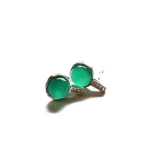 Green Jade Stud Earrings with Sterling Silver 925 - Imagen 1 de 4