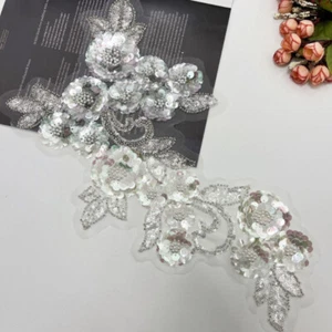 Vestido de noche de boda con adornos brillantes de encaje con apliques de cuentas con apliques de lentejuelas - Imagen 1 de 7