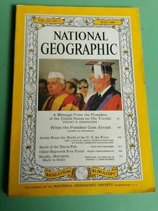 NATIONAL GEOGRAPHIC volume numero 117 May 1960 L4 L01 - Imagen 1 de 1