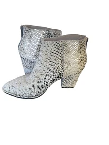 Diba True Pay Phone Snake Print Leather Ankle Boots Size 7 - Picture 1 of 12