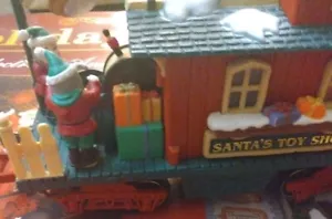 Neu Bright The Holiday Express elektrisches animiertes Zug-Set - nur Spielzeugladen-Zug - Bild 1 von 3