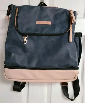 Mochila Petúnia Pickle Bottom Fralda Azul Marinho/Rosa Ótimo Estado Com Acessórios - Imagem 1 de 4