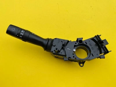 Conjunto de interruptor de control de señal de giro de faro KIA RIO 2012-2015 OEM 934101U111 Foto 1 de 4