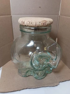 Tarro de elefante de vidrio vintage con tapa de corcho - Bote de cocina de tinte verde transparente - Imagen 1 de 8