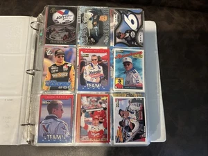 NASCAR 1990er und 2000er Jahre NASCAR Sammelkarten über 675 Karten - Bild 1 von 24