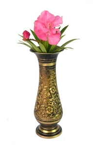 Small Flower Vase Old Hand Engraved Design Brass Table Décor Flower Pot. G7-1035 - Picture 1 of 9