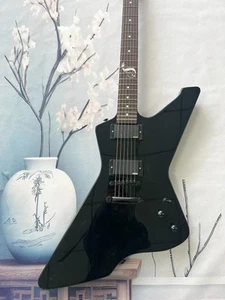 SnakeByte schwarze E-Gitarre massiver Mahagoni Korpus EMG Aktiv Tonabnehmer TOM Brücke - Bild 1 von 15