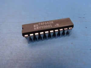 (1) SIGNETICS 74F642N OCTAL BUS TRANSCEIVER COMMON OUTPUT INVERTIEREND 20 PIN DIP - Bild 1 von 2