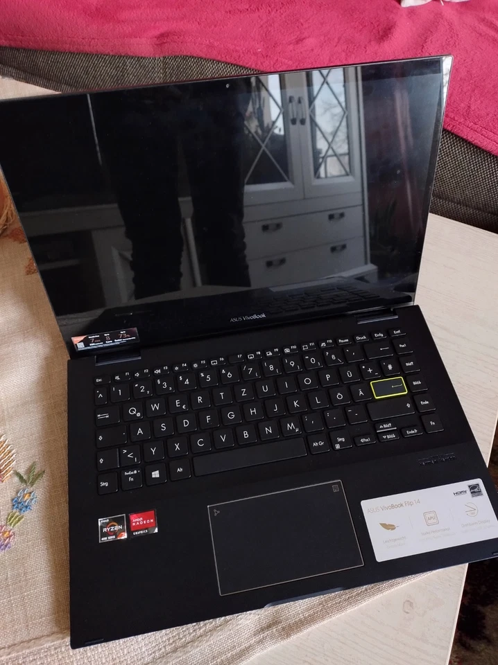 Asus Vivobook 14 Flip (Ryzen 7 4700U) - Bild 1 von 3