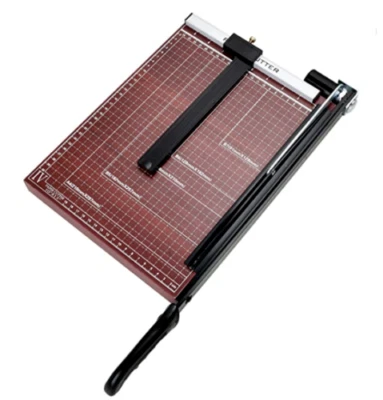 TAGLIA CARTA TAGLIERINA IN LEGNO A LEVA PER FOGLI E CARTONCINI FOGLI FORMATO A4 - Immagine 1 di 4