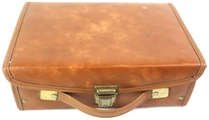 Service Mfg Brown 12 Cassette Storage Case Faux Leather Tray Inside Looks Great! - Imagen 1 de 8