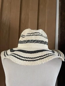 Wide Floppy Brim Summer Fedora style Hat - Barts Kayley - Cream & Black S/M - Picture 1 of 4