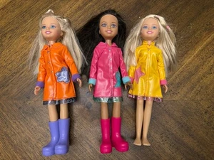 Mattel Wee 3 Friends Rain Rain Go Away Puppen insgesamt 3 - Regenmäntel - Bild 1 von 4