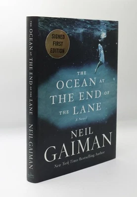 Neil Gaiman / THE OCEAN AT THE END OF THE LANE Signed 1st Edition 2013 - Image 1 of 4