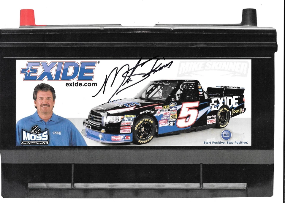 Foto autografiada de Mike Skinner #5 NASCAR TRUCK SERIES 2009 Foto 1 de 2