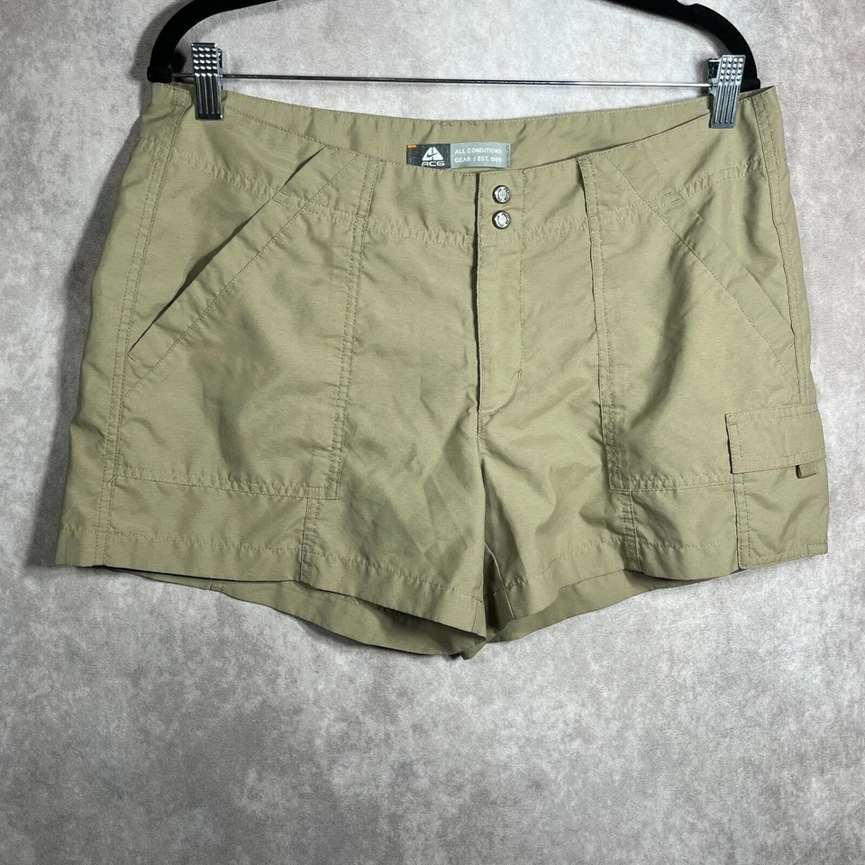 Pantalones Cortos Carga Nike ACG De Colección Para Mujer Talla 12 Tostados Todas las Condiciones Equipo Exterior Foto 1 de 4
