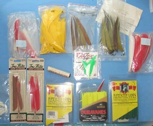 Lot Of Assorted Feather Fletchings Some New - Picture 1 of 6