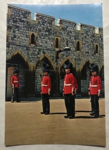 Changing the Sentries at Windsor Castle. Postcard (F3) - Picture 1 of 2