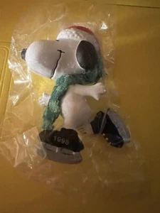 Peanuts UFS Inc Skating Snoopy 4" Hanging Christmas Ornament 1998 - Picture 1 of 5