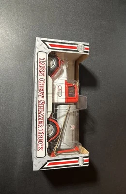 Asmark Crown Premiums 1935 Chevy Sprayer Truck 1/24 Die Cast Model Farm - Image 1 of 4