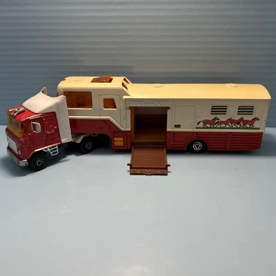 MAJORETTE SUPER MOVERS 3067 RODEO CABALLO TRANSPORTADOR ROJO 1:60 Hecho en Francia G402 Foto 1 de 4