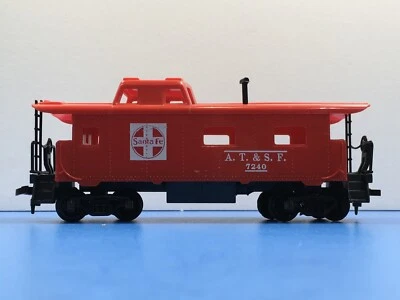 HO Scale “ATSF Santa Fe” 7240 Freight Train Caboose Car #2 - Image 1 of 4
