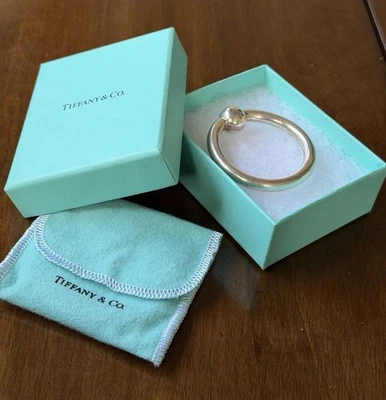 Anillo de dentición de sonajero para bebé de plata esterlina Tiffany & Co. con bolsa de colección Foto 1 de 4
