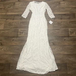 NEU Lulu's Adley weiß Spitze Dreiviertel rückenfrei Maxikleid Größe Small Neu mit Etikett - Bild 1 von 3