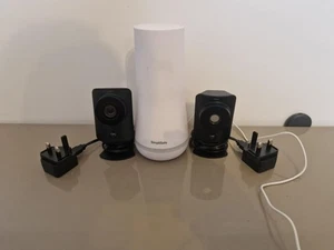 SimpliSafe Security – Base Station & 2 SimpliCams with Power Adapters - Picture 1 of 9