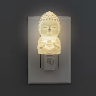 Luz de noche enchufable para bebé Buda - Budismo zen LED enchufe de pared luz nocturna Foto 1 de 4