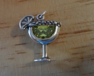 Dije de plata de ley de 10x20 mm Margarita con circonita cúctel verde lima - Imagen 1 de 2