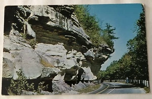 Highway 71 - Noel, Missouri. Postcard (E2) - Picture 1 of 2