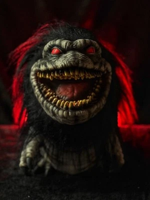 Critters Horror Movie prop hand puppet / Halloween display - Image 1 of 4