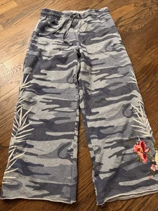 Johnny Was Camo Pants Size S - Picture 1 of 5