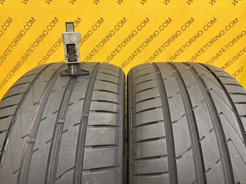 PNEUMATICI USATI ESTIVI GOMME USATE ESTIVE HANKOOK 245 40 18 AL 70% - Immagine 1 di 3
