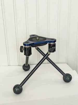 Novoflex MiniPod NF3320 Mini Tripod  - Image 1 of 3