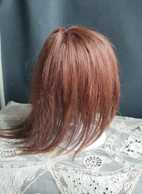 jolie perruque  cheveux naturels poupée ancienne -tour de tête 26 à 28 cm - Photo 1/4