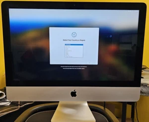 Apple 2019 21.5" iMac 3.6GHz Core i3 1TB HDD 8GB MRT32LL/A (Desktop Only) - Afbeelding 1 van 2