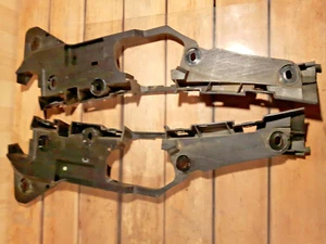 Soporte guardabarros delantero original SMART ForTwo 450 R+L Fender holder front SET  - Imagen 1 de 4