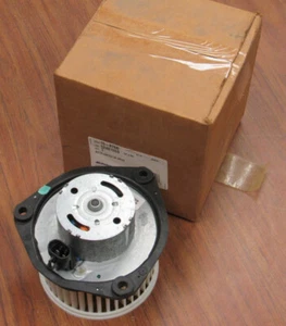 New ACDelco GM OEM 15-8760 52481553 HVAC Blower Motor - Picture 1 of 2