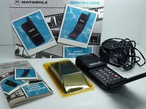 Vintage Motorola Micro Tac Classic Flip Mobile Phone BOXED - Afbeelding 1 van 6