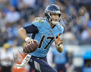 RYAN TANNEHILL TENNESSEE TITANS 8X10 PHOTO PICTURE - Picture 1 of 1