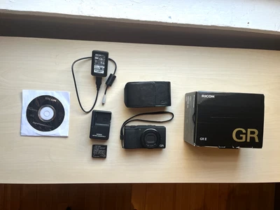 Ricoh GR ii 16,2 mp  Foto 1 de 4